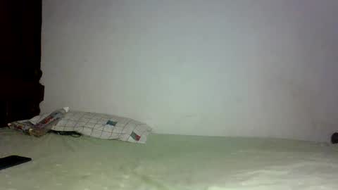 Snapshot of prettymelly_ chatting on March 2025 01:04:02 AM Melly online show from March 2025 01:04:02 AM