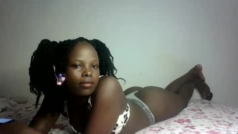 Snapshot of prettymelly_ chatting on March 2025 06:55:01 PM Melly online show from March 2025 06:55:01 PM