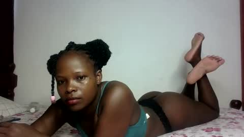 Snapshot of prettymelly_ chatting on March 2025 07:03:01 AM Melly online show from March 2025 07:03:01 AM