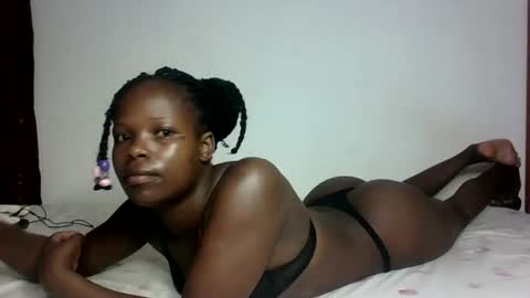 Snapshot of prettymelly_ chatting on March 2025 12:51:01 AM Melly online show from March 2025 12:51:01 AM