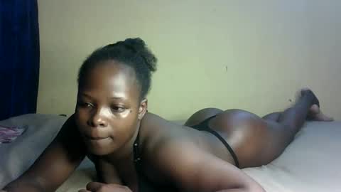 Snapshot of prettymelly_ chatting on September 2025 01:22:02 AM Melly online show from September 2025 01:22:02 AM