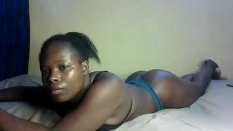 Snapshot of prettymelly_ chatting on September 2025 06:18:01 AM Melly online show from September 2025 06:18:01 AM