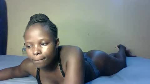 Snapshot of prettymelly_ chatting on October 2025 11:09:01 AM Melly online show from October 2025 11:09:01 AM