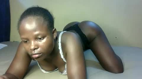 Snapshot of prettymelly_ chatting on November 2025 06:34:01 AM Melly online show from November 2025 06:34:01 AM