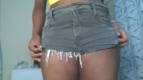 Snapshot of prettypussy_24 chatting on May 2026 12:22:02 PM prettypussy_24 online show from May 2026 12:22:02 PM