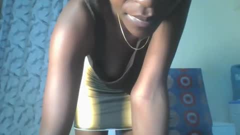 Snapshot of prettypussy_24 chatting on May 2026 10:40:02 PM prettypussy_24 online show from May 2026 10:40:02 PM