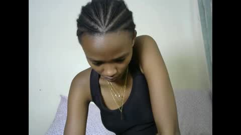 prettyquiny254 online show from September 2025 12:50:01 PM