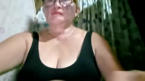 prettyrose01 online show from June 2026 12:33:02 PM