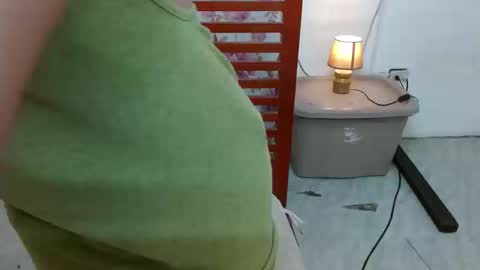 SHIELA MAE online show from September 2025 11:57:01 AM