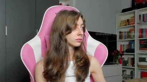 Sophie  next stream will be at Monday  i will wait you guys  online show from October 2025 07:42:01 AM