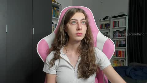 Sophie  next stream will be at Monday  i will wait you guys  online show from April 2026 05:52:01 AM