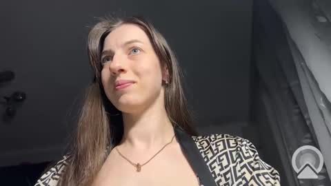 prettyyy_angel online show from January 2026 05:27:02 PM