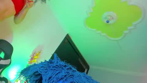 pretygirltsxxx online show from April 2026 06:34:01 PM