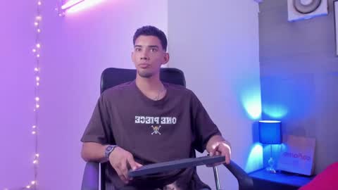 prince_arthur77 online show from January 2025 12:55:01 PM