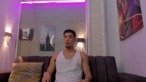 prince_arthur77 online show from January 2025 03:50:01 PM