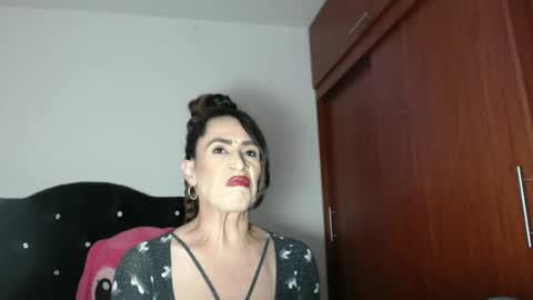 Snapshot of princes_ass111 chatting on October 2025 12:09:01 AM Chica Sexy Sexy Ass online show from October 2025 12:09:01 AM