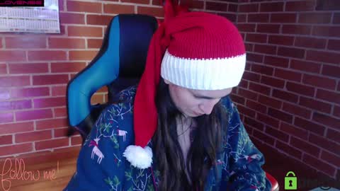 Snapshot of princesa_leia_zathur chatting on December 2024 05:01:02 PM Leia online show from December 2024 05:01:02 PM