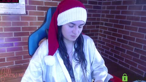 Snapshot of princesa_leia_zathur chatting on December 2024 01:58:01 PM Leia online show from December 2024 01:58:01 PM