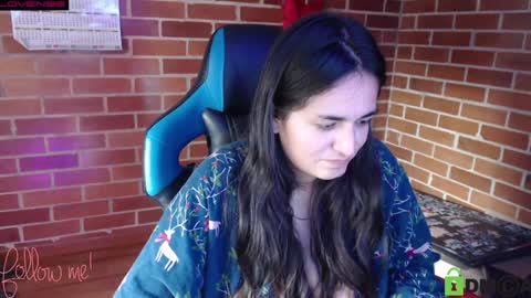 Snapshot of princesa_leia_zathur chatting on January 2025 07:45:01 PM Leia online show from January 2025 07:45:01 PM