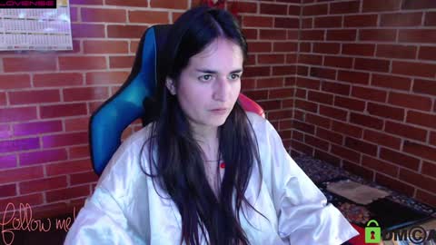 Snapshot of princesa_leia_zathur chatting on January 2025 10:27:02 PM Leia online show from January 2025 10:27:02 PM