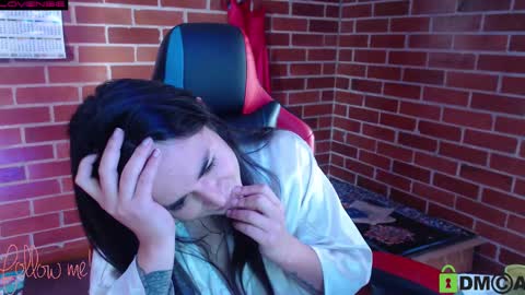 Snapshot of princesa_leia_zathur chatting on February 2025 04:05:01 PM Leia online show from February 2025 04:05:01 PM