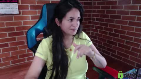 Snapshot of princesa_leia_zathur chatting on September 2025 04:06:02 PM Leia online show from September 2025 04:06:02 PM