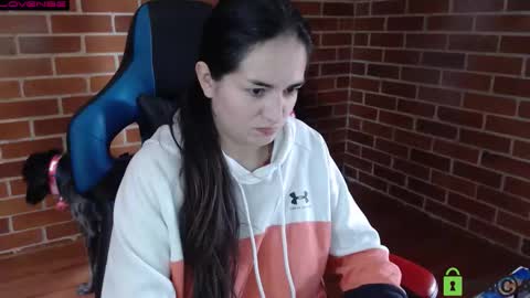 Snapshot of princesa_leia_zathur chatting on October 2025 02:50:01 PM Leia online show from October 2025 02:50:01 PM