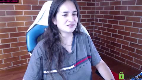 Snapshot of princesa_leia_zathur chatting on October 2025 11:54:02 AM Leia online show from October 2025 11:54:02 AM