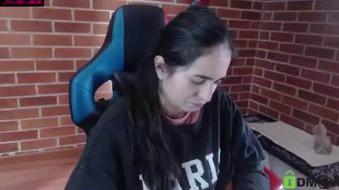 Snapshot of princesa_leia_zathur chatting on July 2026 05:40:02 PM Leia online show from July 2026 05:40:02 PM