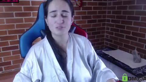 Snapshot of princesa_leia_zathur chatting on July 2026 05:22:01 PM Leia online show from July 2026 05:22:01 PM