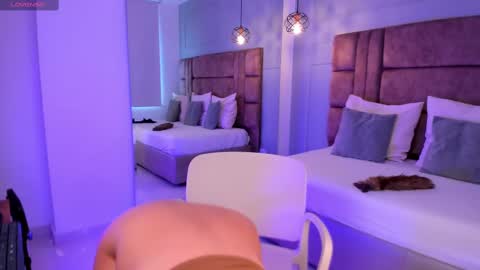 Snapshot of princesa_paris chatting on March 2025 02:34:02 PM Paris online show from March 2025 02:34:02 PM