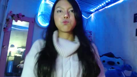  Elia  online show from October 2025 11:38:02 PM