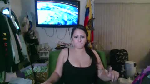 Lizzie online show from October 2025 04:32:02 AM