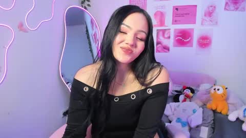 Snapshot of princess_saris chatting on May 2026 06:27:01 PM online show from May 2026 06:27:01 PM
