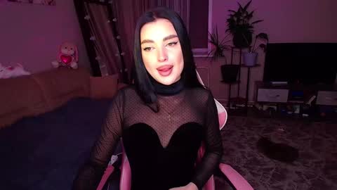 princessamira1 online show from October 2025 01:35:02 PM