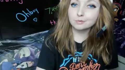 Snapshot of princessbluu chatting on September 2025 08:09:02 PM Bluu online show from September 2025 08:09:02 PM