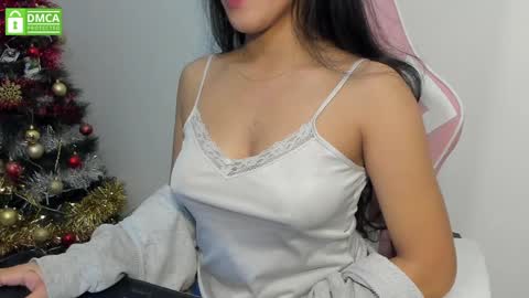 Snapshot of princesse_katey chatting on December 2024 03:54:02 PM miss me check out my YT online show from December 2024 03:54:02 PM