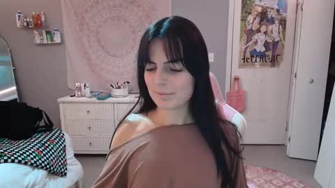 Princess Elysia online show from November 2025 10:18:02 PM