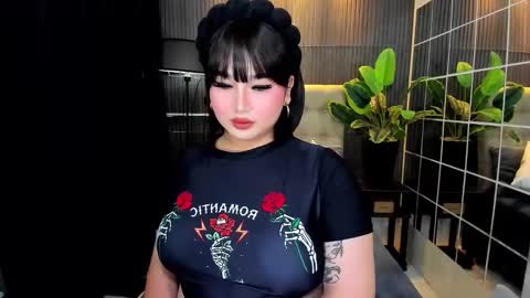 Astrid Ley online show from February 2025 04:26:01 PM