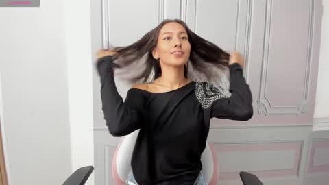   online show from December 2024 03:26:01 PM