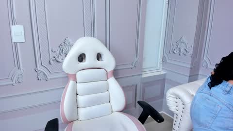   online show from January 2025 07:11:01 PM