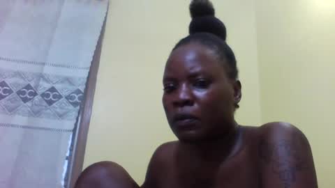 Snapshot of princessmiles2 chatting on July 2026 03:30:01 AM phelly online show from July 2026 03:30:01 AM