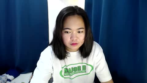 Snapshot of princessnaughty69 chatting on December 2024 02:39:02 PM SweetyHeart online show from December 2024 02:39:02 PM