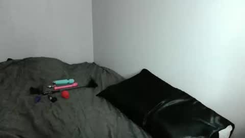 Naomi  online show from April 2026 05:18:02 AM