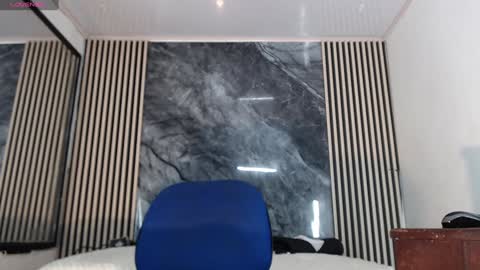 priscilarainbow online show from January 2025 11:38:02 PM