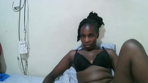 pritty_amber online show from April 2026 07:29:02 PM