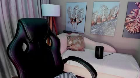 Snapshot of priya_rose chatting on November 2025 09:03:01 PM Priya Rose online show from November 2025 09:03:01 PM