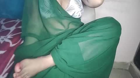 priyu_ online show from January 2026 02:20:01 PM