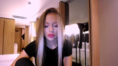 Snapshot of project_barbara chatting on December 2024 02:34:02 PM Barbara online show from December 2024 02:34:02 PM