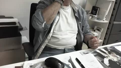 Snapshot of proplan chatting on September 2025 04:53:02 PM mature hairy guy online show from September 2025 04:53:02 PM